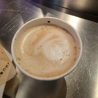 Chai Latte mit Hafermilch at Round & Edgy - KERB in Berlin