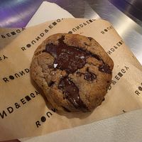 Schoko Cookie mit Meersalz at Round & Edgy - KERB in Berlin