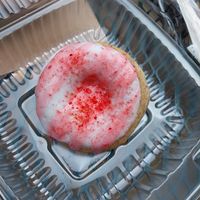 strawberry donut at Seedz Cafe in St Louis
