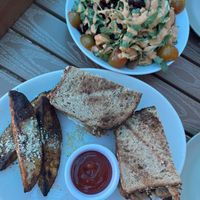 tempeh ruben and gluten free bowl  at Seedz Cafe in St Louis