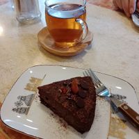 Chocolate cake and basil rose tea 🌹 at Kitten Company in Kyoto