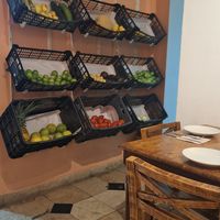 Con ingredientes frescos 💯👌🏻
🥑🍊🍋🍅🍎🥭🍏🥔🥕🫑🥒🥝🍌🍑🍓 at Na Tlali - Reforma in Mexico City