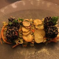 Alheira com legumes e batatinhas at Em Carne Viva in Porto