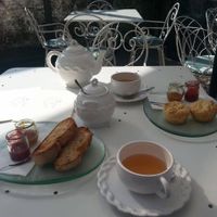 Our afternoon tea at Em Carne Viva in Porto