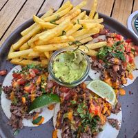 Vegan tacos at Mali & Milo in Mainz