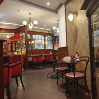  at Roncalli Grand Café in Hamburg