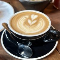 Café con leche de avena   at Puelo Café in Santiago