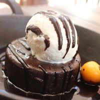 8/10 - Brownie - gooey and fudge like tasty again at CASA FLOW  in Ibiza