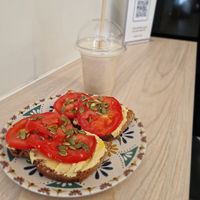 Humustost und bananensmoothie at VeggieSue in Santiago De Compostela