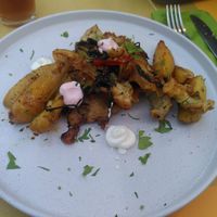 Seitan roast with potatoes at INCOLTA in Castiglione Della Pescaia