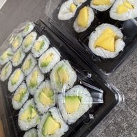 Maki avocat et Maki mangue   at Donroll's in Région Wallonne