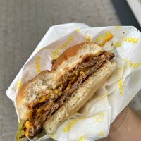   at doen doen burger in Stuttgart