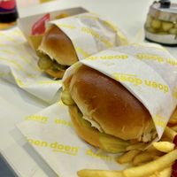   at doen doen burger in Stuttgart