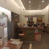 Front counter at Herbs Family 奇香妙草慢活館 - Qí Xiāng Miào Cǎo in Douliu