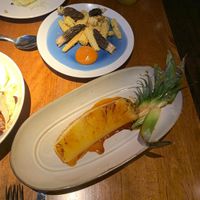 Gegrillte Ananas, Baby-Mais und Morcheln mit Veganer Erdnuss-Sauce   at The Blue Pear  in Chengdu