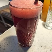 Lemonade with berries at Kaspar Schmauser in Hamburg