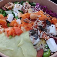 Avocadobowl at Kaspar Schmauser in Hamburg