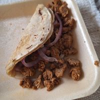 Son a base de soya. Así venía, pero, al ser doble tortilla, se pueden hacer 2 taquitos. at El Sazón De Las Abuelas in Puebla