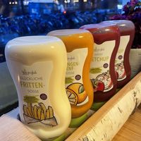 All the sauce are vegan  at Hans Im Gluck - Rembrandtplein in Amsterdam