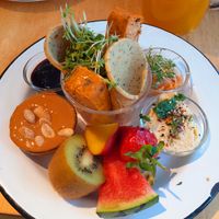 Veganes Frühstück at Zurueck zum Glueck in Hannover