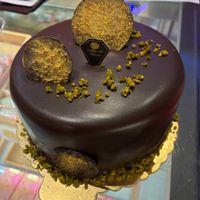 Dubai chocolate cake at Ijysheng (Ximen Branch) - 一之軒 西門店 in Taipei