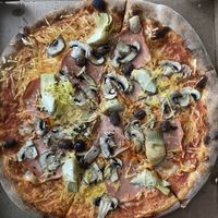 Vegan Capricciosa  at Pizza Pinocchio in Vienna