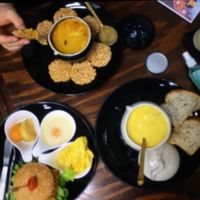 nachos, tempeh burger and pumpkin soup at Mango in Bangkok