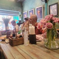 Busy lunchtime at Mango in Bangkok