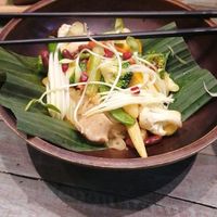 Mango pad thai at Mango in Bangkok