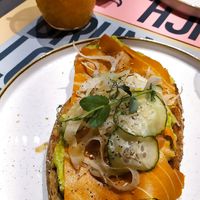 Salmon-Avocado-Sandwich & frisch gepresster Saft (Goodboy) at Brunch Republic in Verona