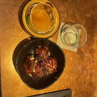 Stuck on you (Asian style glazed cauliflower) Cocktail: “La Medina” orientalisch angehauchter Drink.  at Eat Me in Vaud