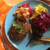 Lentils burger with sides at L'eau Chaude - Het Warm Water in Brussels