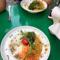 The vegan coco curry at L'eau Chaude - Het Warm Water in Brussels