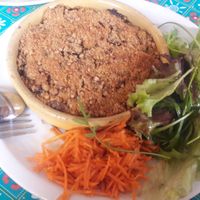 Delicious veggie crumble at L'eau Chaude - Het Warm Water in Brussels