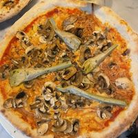 Capricciosa italiana. Excellent!   at Bistro Vincent wine & beer in Stockholms Län