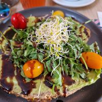 Smashed avocado (vegan) at Your Coffee Gijsbrecht in Hilversum