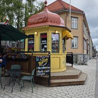  at Raketten Bar & Pølse in Troms