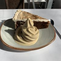 Coffee cake & vegan ice cream at Herbívoro -  Av. Suba in Bogota