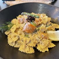 Farfalle with Carrot-Salmon  at Villa Vegana in Mallorca