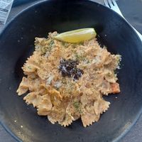 Espaguetis al salmón vegano at Villa Vegana in Mallorca