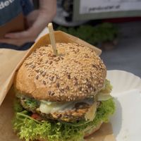 Cheesy Punch Burger veganmania  at Pandonator e.U. in Wien