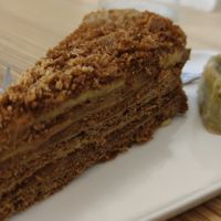 Miodownik and pistachio baklava at Wypas in Poznan