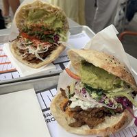 Planted Döner Links Vegi Boss Döner rechts  at Mit&Ohne  in St Gallen