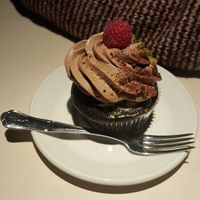 Raspberry choc cupcake at Vegan Restoran V in Tallinn