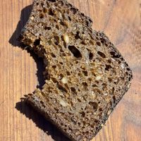 Estnisches Brot  at Vegan Restoran V in Tallinn