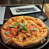 Pizza Marinara at La Bocca in Hvar