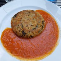 Vegan burger at Tast i mes Natural in Barcelona