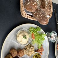Frokost  at Skamlingsbanken in Sjoelund