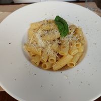Main / Rigatoni carbonara at Temple Natura in Mallorca
