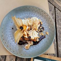 Karottenkuchen mit Sahne at Temple Natura in Mallorca